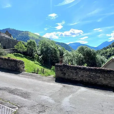 Vue Imprenable Sur Montagne *