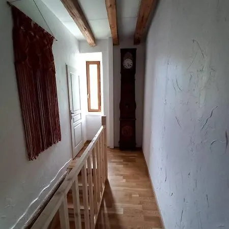 Vue Imprenable Sur Montagne Appartement Saint-Aventin