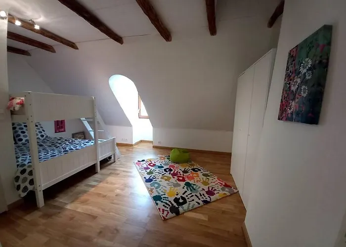 Vue Imprenable Sur Montagne Saint-Aventin