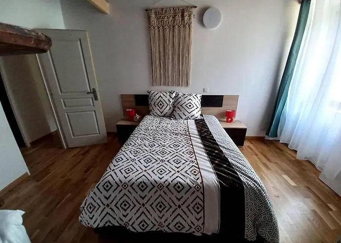 Vue Imprenable Sur Montagne Apartment *